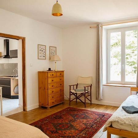 La Borgnardais Gite En Broceliande, Proche Guer - 1 A 11 Couchages Loutehel Экстерьер фото